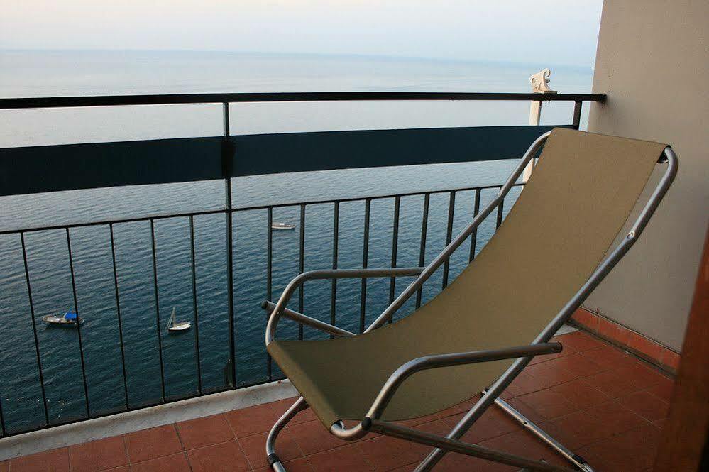 Amalfivistamare Amalfi